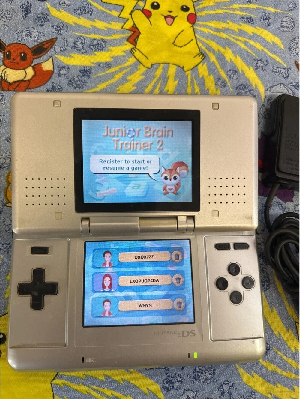 Nintendo DS Original NTR-001 Console Silver With charger & Stylus New Battery